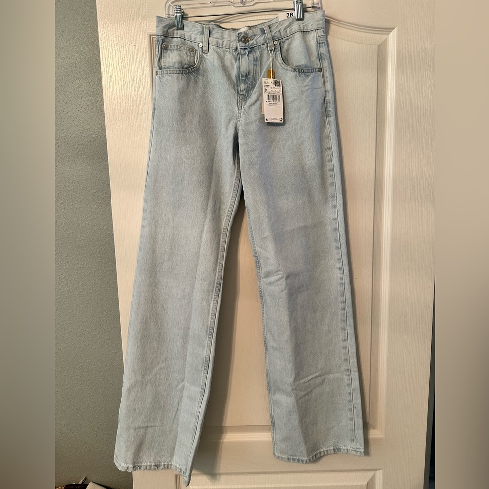 NWT MNG jean, wide leg regular, low waisted, size 6